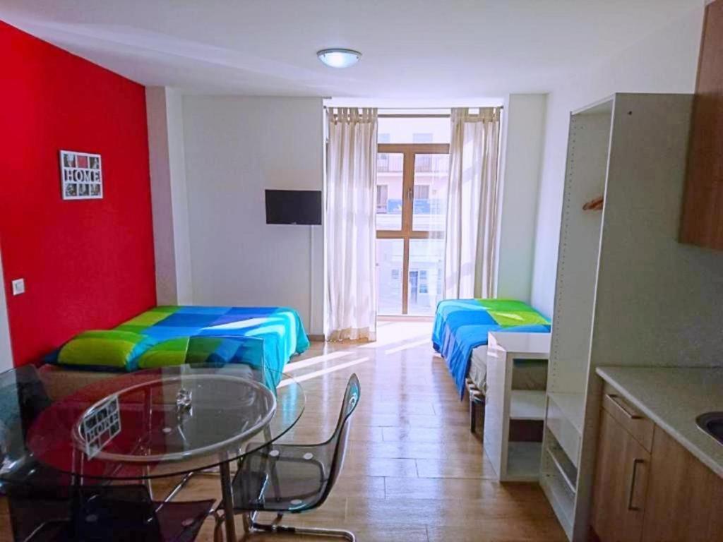 Apartamentos Urgel Мадрид Экстерьер фото